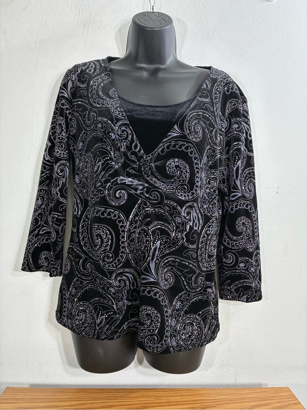 Notations Black Paisley Velvet-Texture V-Neck Tunic